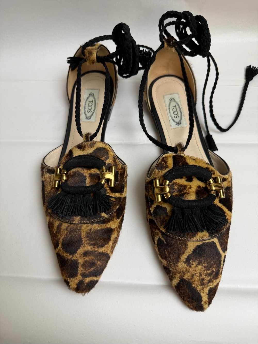 Tod's Leopard Print Pointed Toe Tassel Flats with Ankle Tie - Leopard/Black